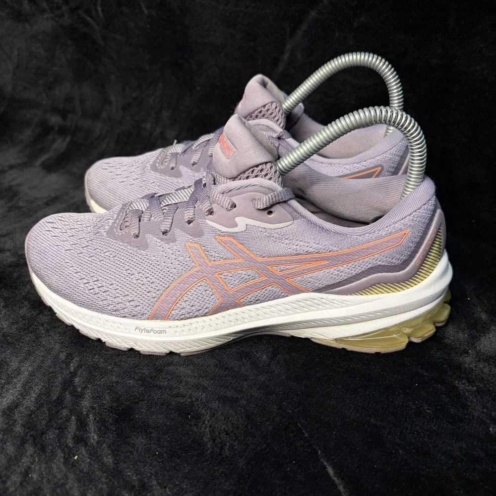 Asics Novablast 1012B137 Women's‎ 6.5 Running Shoes Lilac Opal Purple Sneakers